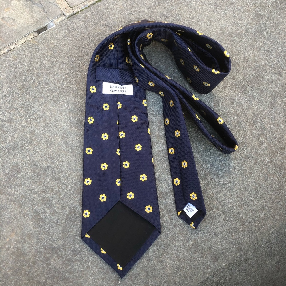 Barneys New York Tie - Picture 4 of 7
